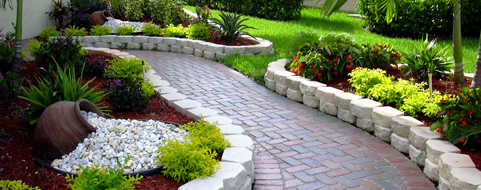 landscaping to sell your home