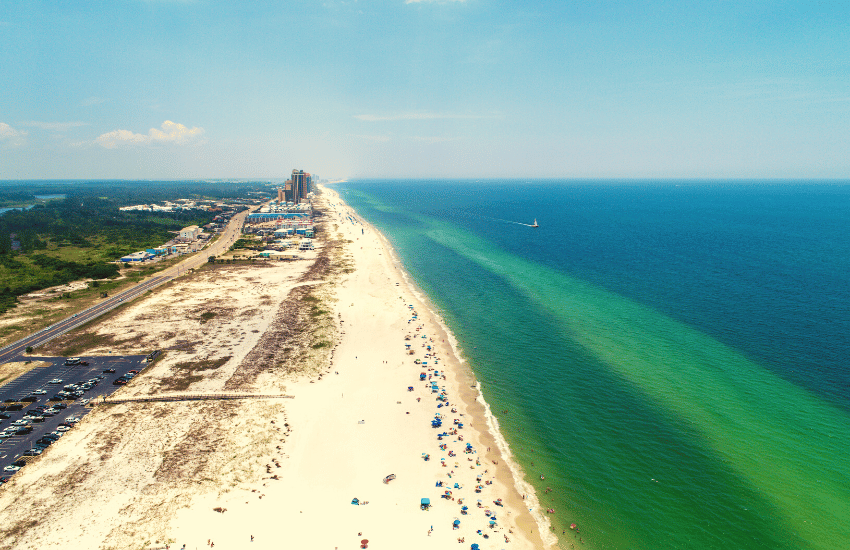Exploring the Best Beach Towns in Alabama